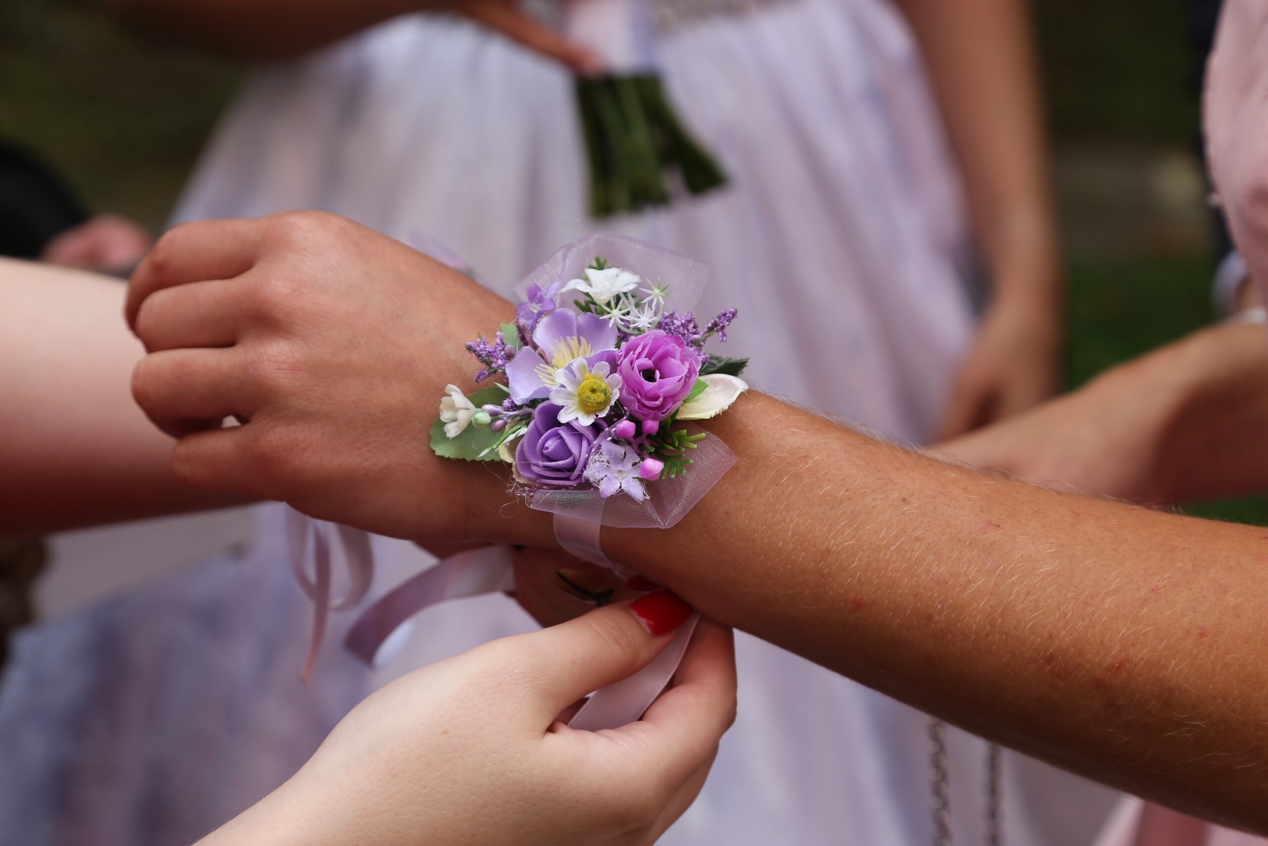 Cómo saber cuál es el corsage perfecto para mi baile de promoción baile de promocion
