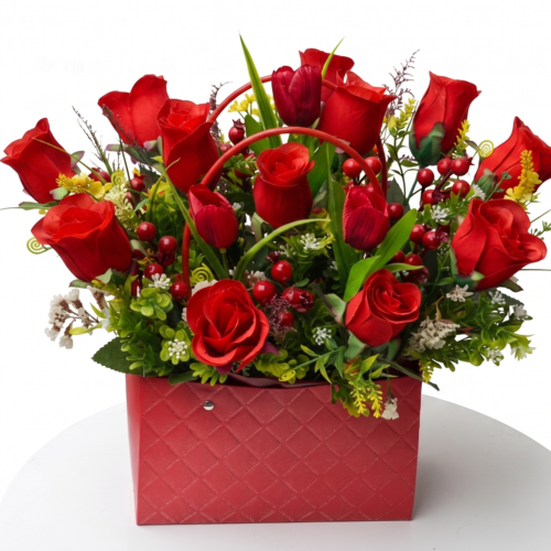 Arreglo de flores Artificiales: Forever Red